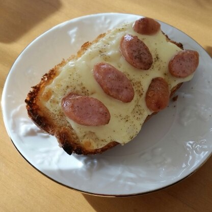 おはようございます☆
朝食に美味しく頂きました♪
ｳｨﾝﾅｰがのると子供のﾃﾝｼｮﾝが上がります(笑)
ごちそうさまでした～☆